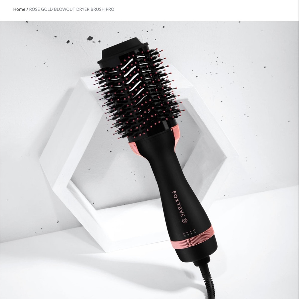 FoxyBae™ Rose Gold Blowout Dryer Brush Pro